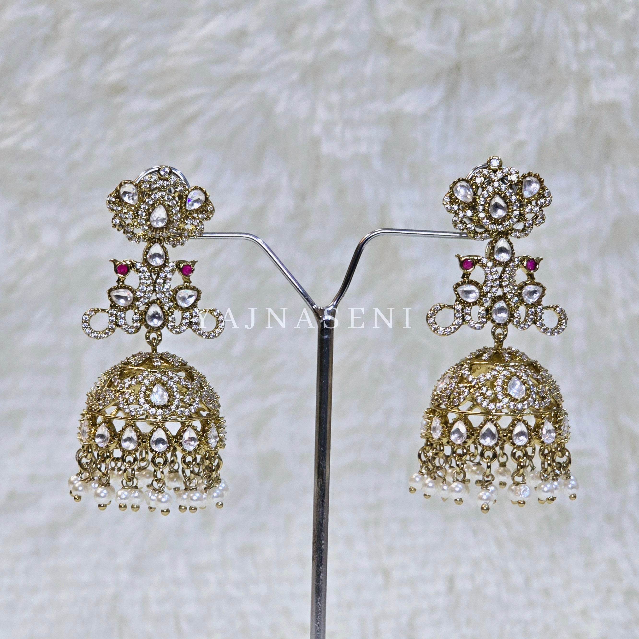 KASHVI earrings (White)