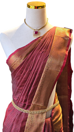 Load image into Gallery viewer, Vaira oosi x Checkered Saree - Maroon
