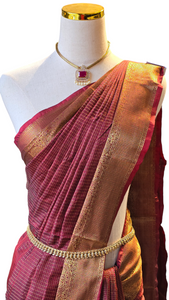 Vaira oosi x Checkered Saree - Maroon