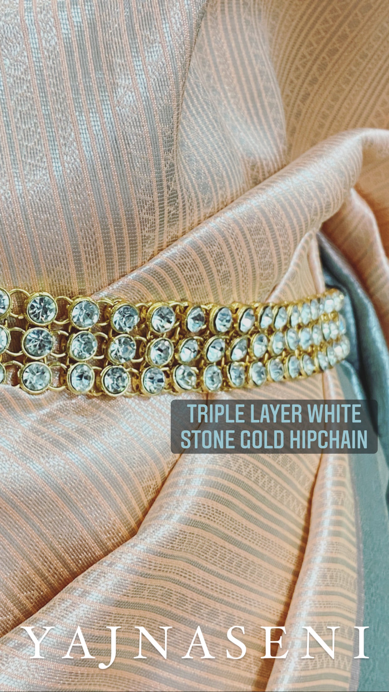Hipchain - Triple layer white stones (gold)